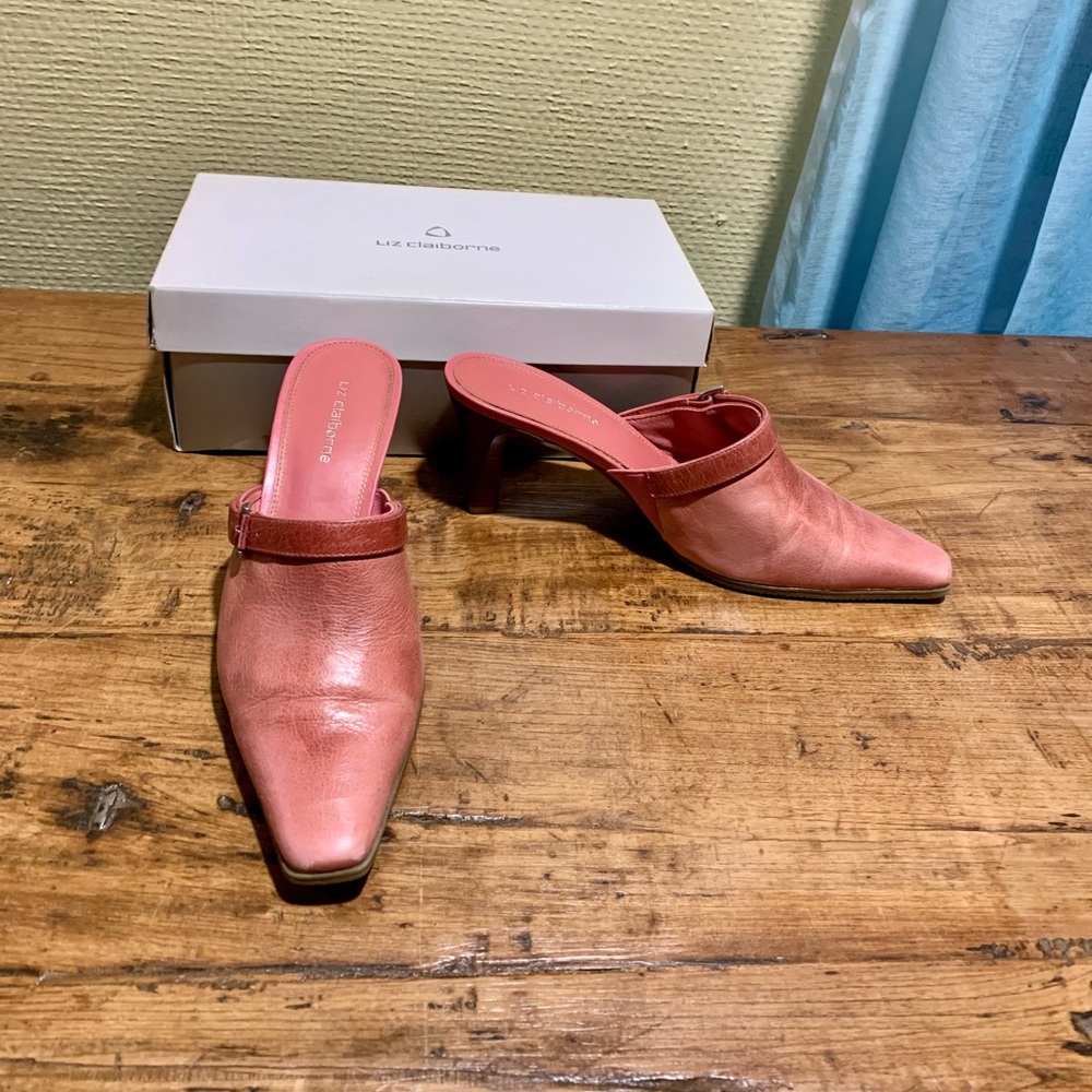 Liz Claiborne Excellent Condition Mauve Mule